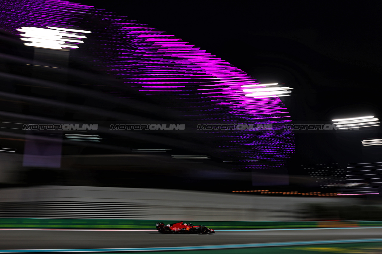 GP ABU DHABI, Charles Leclerc (MON) Ferrari SF-23.

25.11.2023. Formula 1 World Championship, Rd 23, Abu Dhabi Grand Prix, Yas Marina Circuit, Abu Dhabi, Qualifiche Day.

- www.xpbimages.com, EMail: requests@xpbimages.com © Copyright: Charniaux / XPB Images
