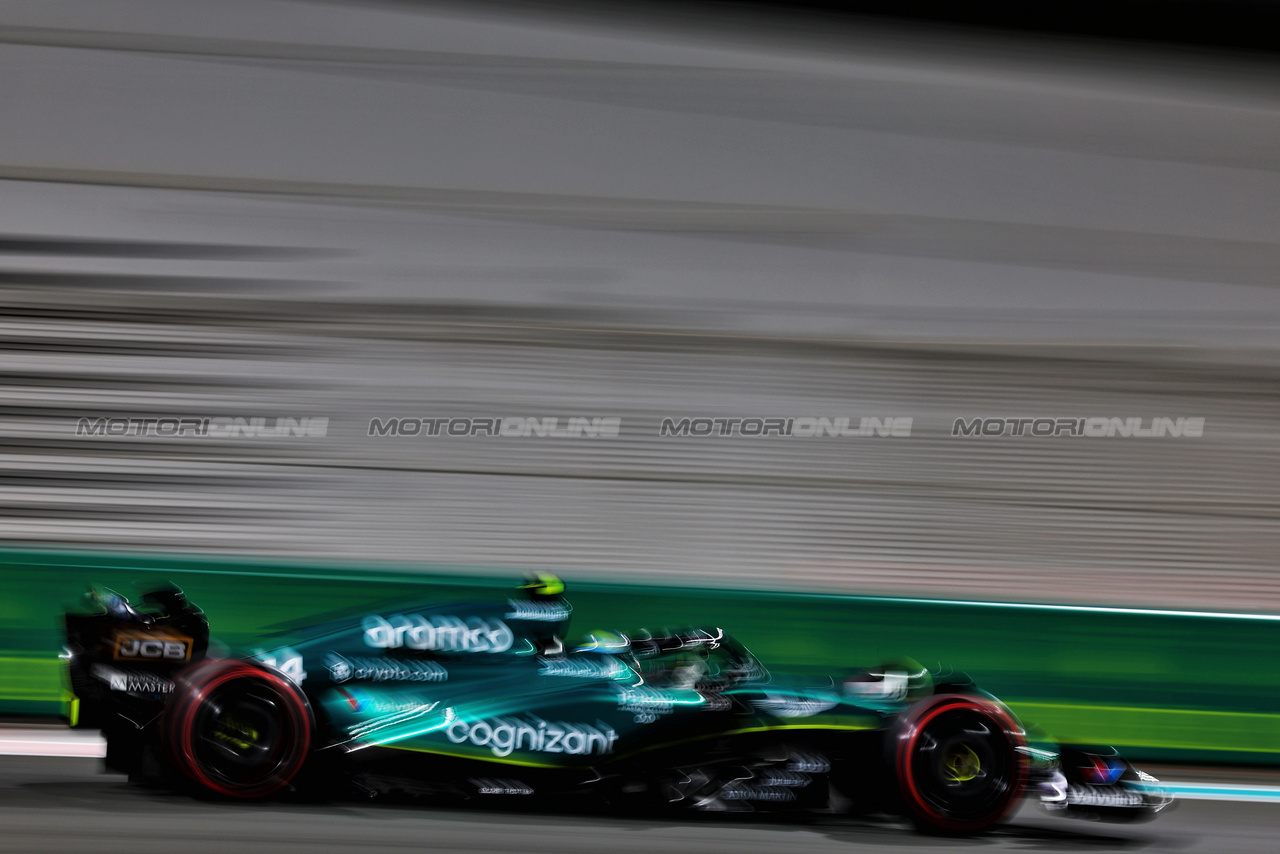 GP ABU DHABI, Fernando Alonso (ESP) Aston Martin F1 Team AMR23.

25.11.2023. Formula 1 World Championship, Rd 23, Abu Dhabi Grand Prix, Yas Marina Circuit, Abu Dhabi, Qualifiche Day.

- www.xpbimages.com, EMail: requests@xpbimages.com © Copyright: Charniaux / XPB Images