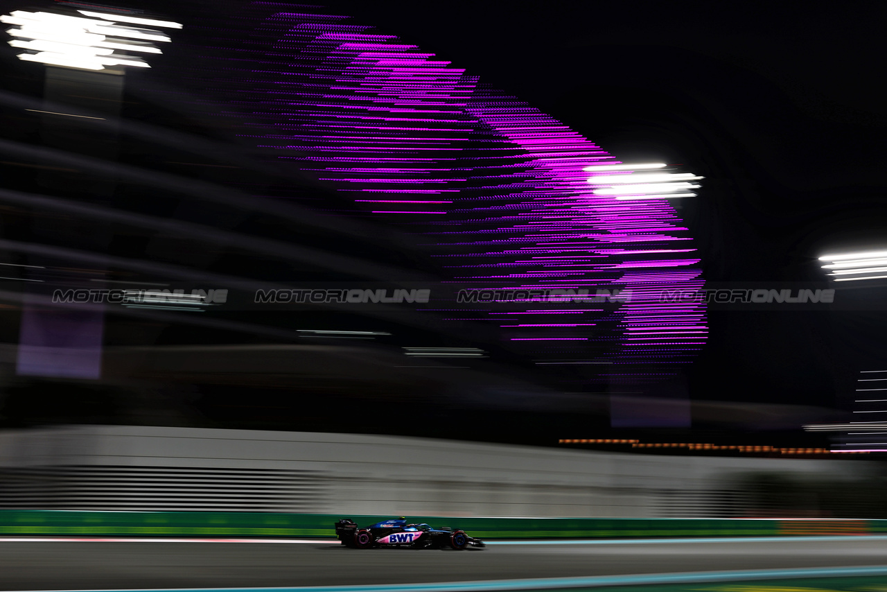 GP ABU DHABI, Pierre Gasly (FRA) Alpine F1 Team A523.

25.11.2023. Formula 1 World Championship, Rd 23, Abu Dhabi Grand Prix, Yas Marina Circuit, Abu Dhabi, Qualifiche Day.

- www.xpbimages.com, EMail: requests@xpbimages.com © Copyright: Charniaux / XPB Images