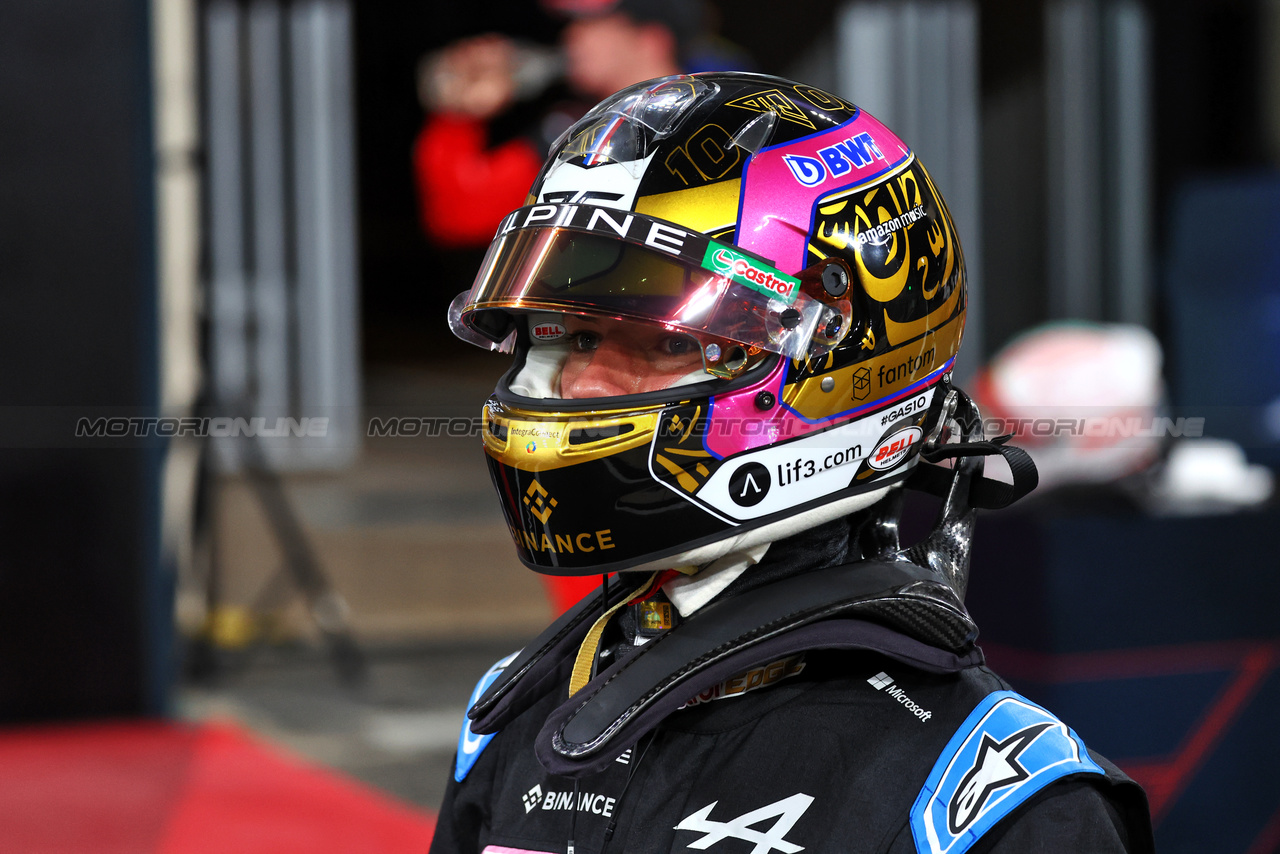 GP ABU DHABI, Pierre Gasly (FRA) Alpine F1 Team in qualifying parc ferme.

25.11.2023. Formula 1 World Championship, Rd 23, Abu Dhabi Grand Prix, Yas Marina Circuit, Abu Dhabi, Qualifiche Day.

- www.xpbimages.com, EMail: requests@xpbimages.com © Copyright: Batchelor / XPB Images