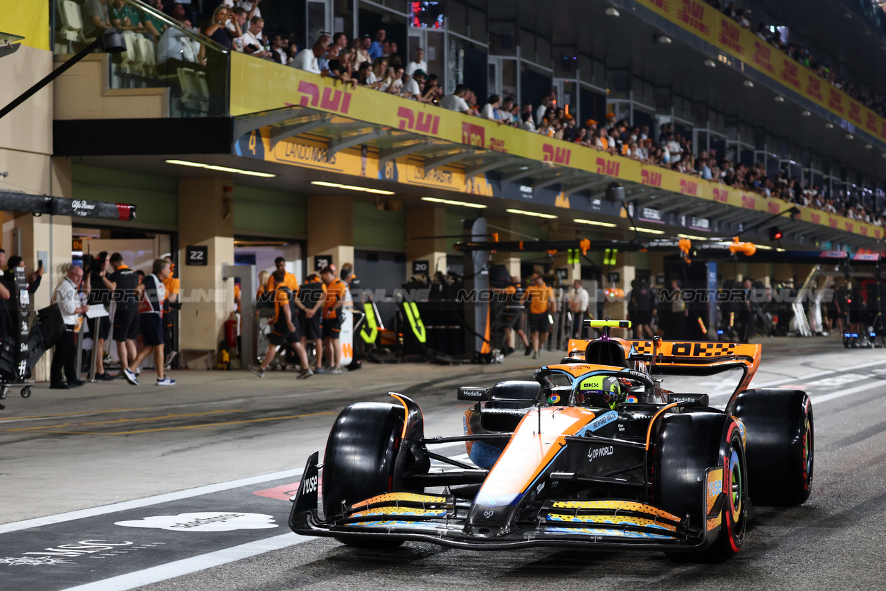 GP ABU DHABI, Lando Norris (GBR) McLaren MCL60.