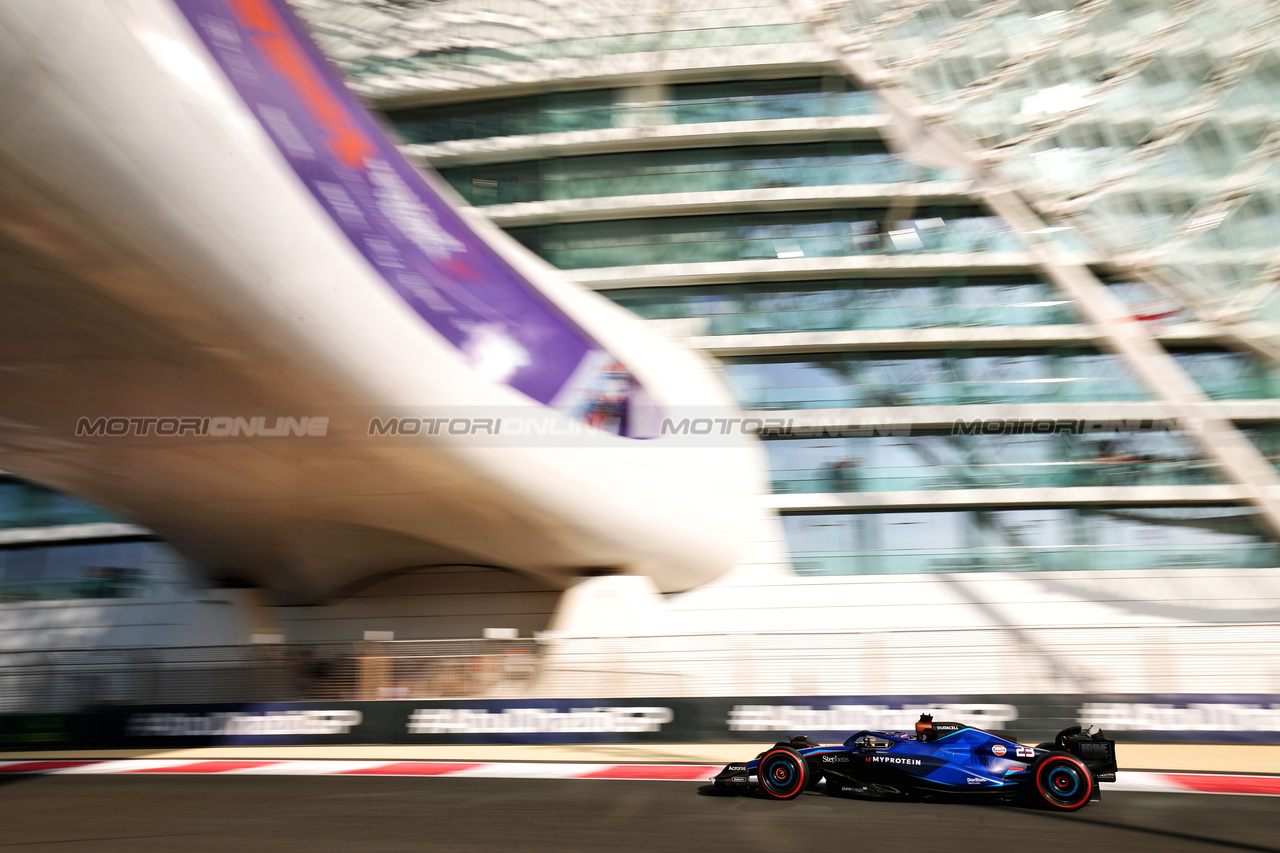 GP ABU DHABI, Alexander Albon (THA) Williams Racing FW45.

25.11.2023. Formula 1 World Championship, Rd 23, Abu Dhabi Grand Prix, Yas Marina Circuit, Abu Dhabi, Qualifiche Day.

 - www.xpbimages.com, EMail: requests@xpbimages.com © Copyright: Coates / XPB Images