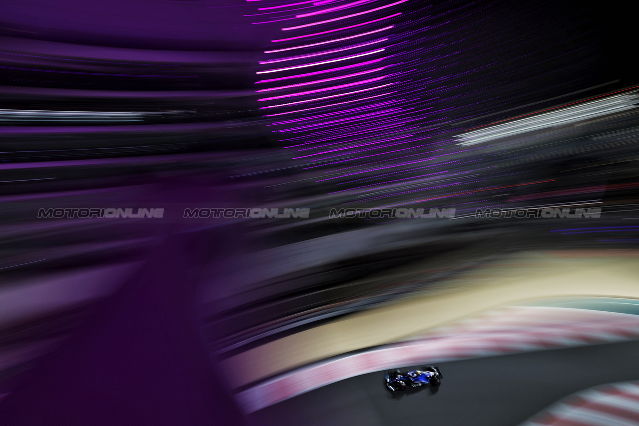GP ABU DHABI, Logan Sargeant (USA) Williams Racing FW45.

25.11.2023. Formula 1 World Championship, Rd 23, Abu Dhabi Grand Prix, Yas Marina Circuit, Abu Dhabi, Qualifiche Day.

- www.xpbimages.com, EMail: requests@xpbimages.com © Copyright: Moy / XPB Images