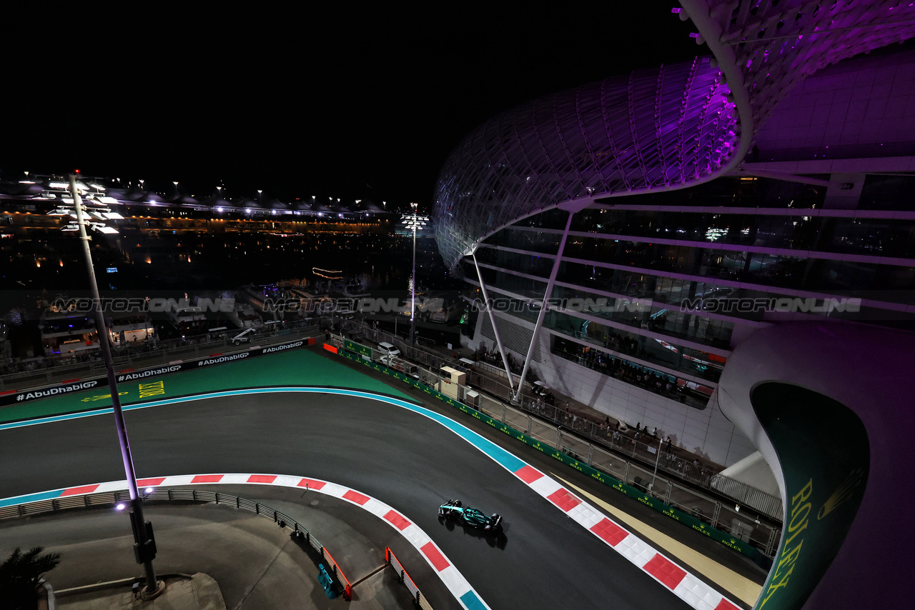 GP ABU DHABI, Lance Stroll (CDN) Aston Martin F1 Team AMR23.

25.11.2023. Formula 1 World Championship, Rd 23, Abu Dhabi Grand Prix, Yas Marina Circuit, Abu Dhabi, Qualifiche Day.

- www.xpbimages.com, EMail: requests@xpbimages.com © Copyright: Moy / XPB Images