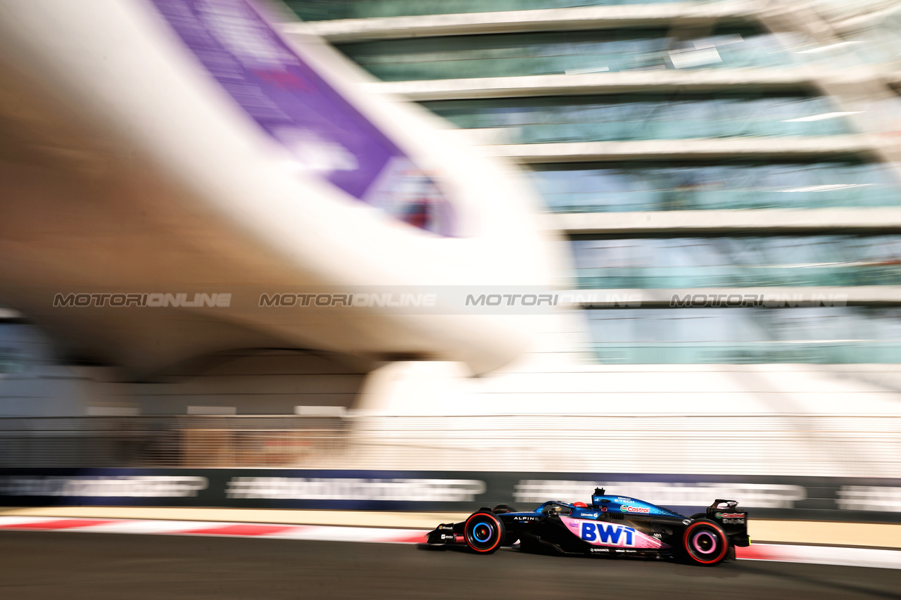 GP ABU DHABI, Esteban Ocon (FRA) Alpine F1 Team A523.

25.11.2023. Formula 1 World Championship, Rd 23, Abu Dhabi Grand Prix, Yas Marina Circuit, Abu Dhabi, Qualifiche Day.

 - www.xpbimages.com, EMail: requests@xpbimages.com © Copyright: Coates / XPB Images