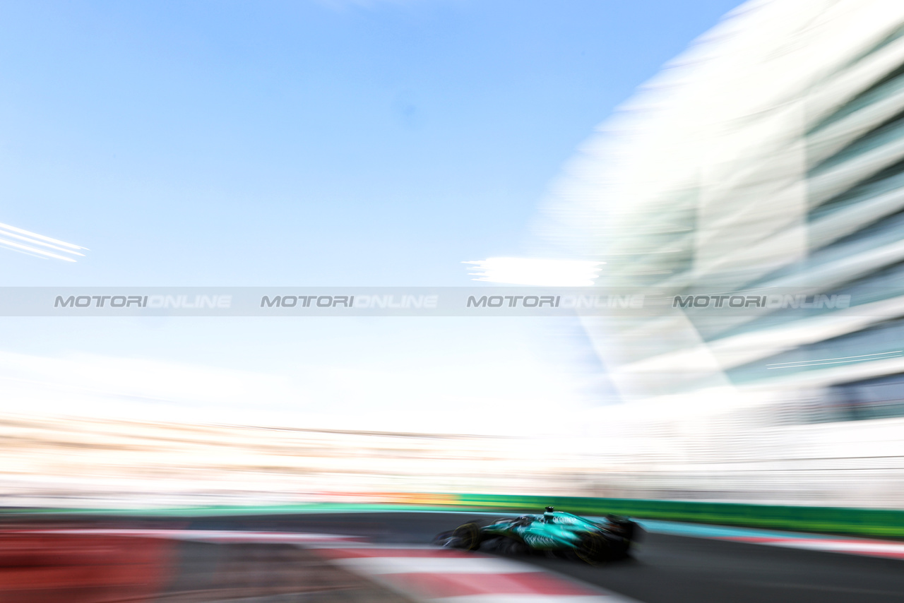 GP ABU DHABI, Lance Stroll (CDN) Aston Martin F1 Team AMR23.

24.11.2023. Formula 1 World Championship, Rd 23, Abu Dhabi Grand Prix, Yas Marina Circuit, Abu Dhabi, Practice Day.

- www.xpbimages.com, EMail: requests@xpbimages.com © Copyright: Charniaux / XPB Images