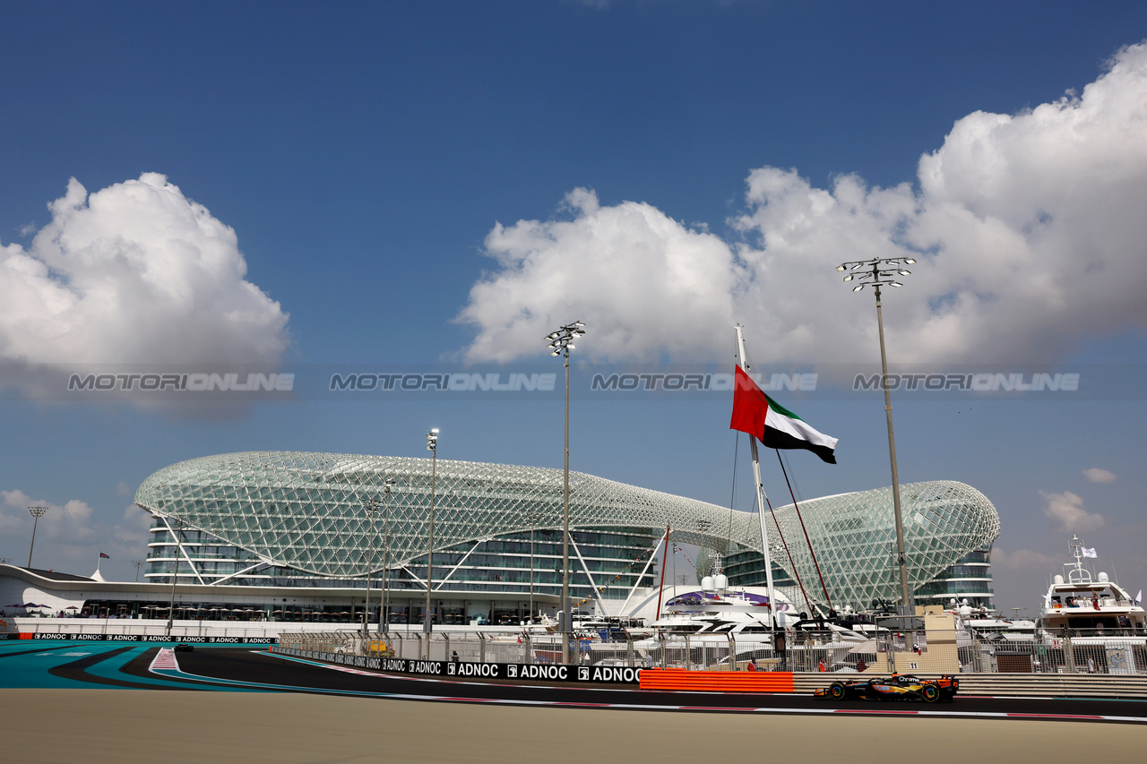 GP ABU DHABI, Pato O'Ward (MEX) McLaren MCL60 Test Driver.

24.11.2023. Formula 1 World Championship, Rd 23, Abu Dhabi Grand Prix, Yas Marina Circuit, Abu Dhabi, Practice Day.

- www.xpbimages.com, EMail: requests@xpbimages.com © Copyright: Charniaux / XPB Images