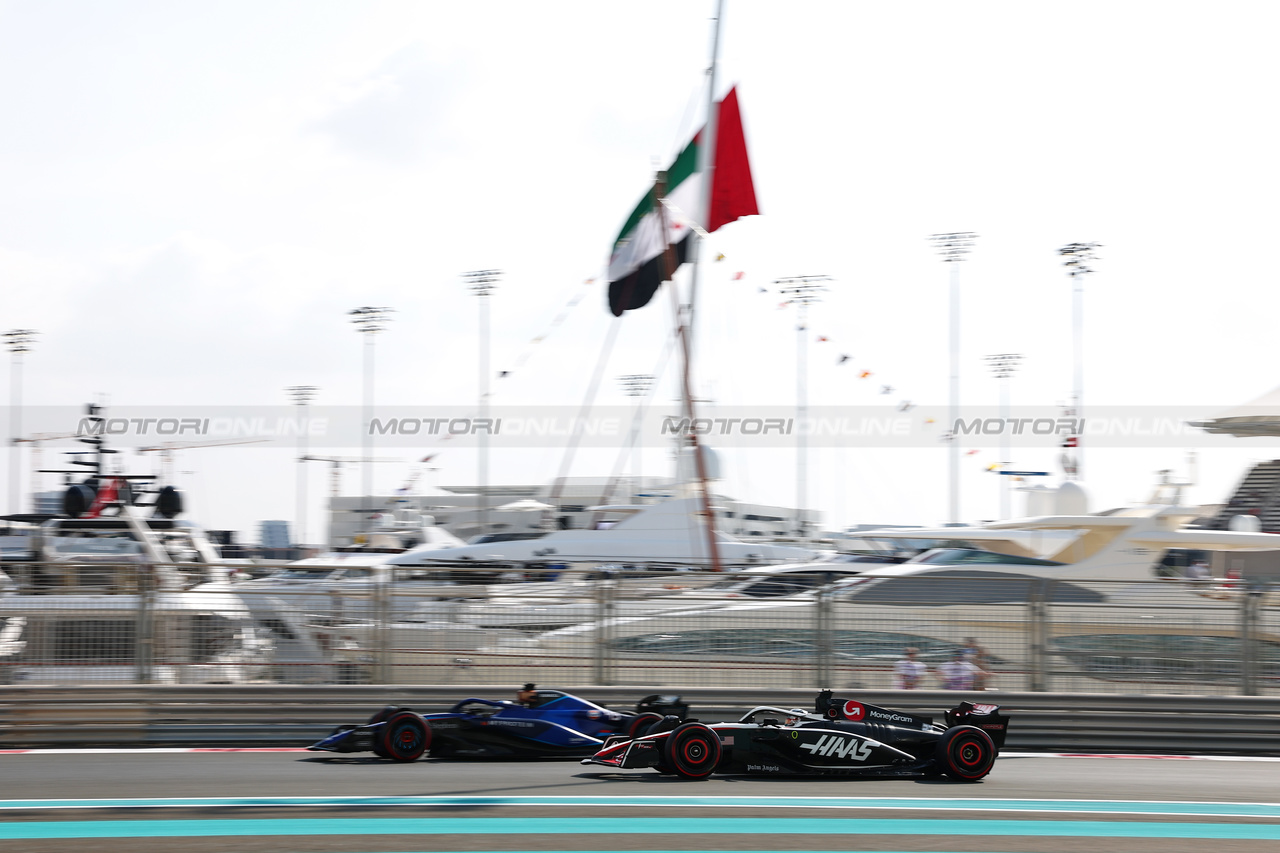 GP ABU DHABI, Kevin Magnussen (DEN) Haas VF-23.

24.11.2023. Formula 1 World Championship, Rd 23, Abu Dhabi Grand Prix, Yas Marina Circuit, Abu Dhabi, Practice Day.

- www.xpbimages.com, EMail: requests@xpbimages.com © Copyright: Charniaux / XPB Images