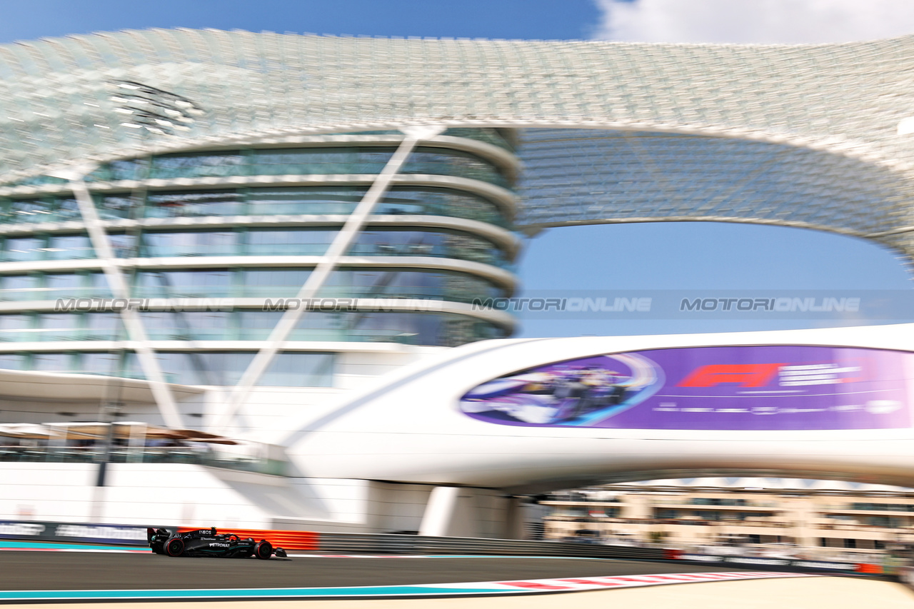 GP ABU DHABI, Frederik Vesti (DEN) Mercedes AMG F1 W14 Test Driver.

24.11.2023. Formula 1 World Championship, Rd 23, Abu Dhabi Grand Prix, Yas Marina Circuit, Abu Dhabi, Practice Day.

 - www.xpbimages.com, EMail: requests@xpbimages.com © Copyright: Coates / XPB Images