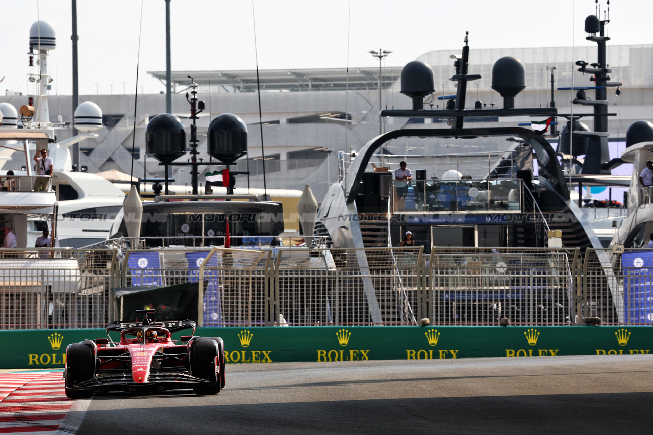 GP ABU DHABI, Robert Shwartzman (RUS) / (ISR) Ferrari SF-23 Reserve Driver.

24.11.2023. Formula 1 World Championship, Rd 23, Abu Dhabi Grand Prix, Yas Marina Circuit, Abu Dhabi, Practice Day.

 - www.xpbimages.com, EMail: requests@xpbimages.com © Copyright: Coates / XPB Images