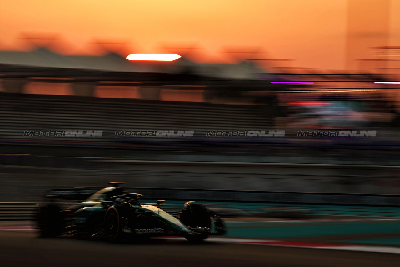 GP ABU DHABI, Lance Stroll (CDN) Aston Martin F1 Team AMR23.

24.11.2023. Formula 1 World Championship, Rd 23, Abu Dhabi Grand Prix, Yas Marina Circuit, Abu Dhabi, Practice Day.

- www.xpbimages.com, EMail: requests@xpbimages.com © Copyright: Moy / XPB Images