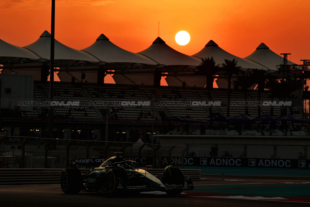 GP ABU DHABI, Lance Stroll (CDN) Aston Martin F1 Team AMR23.

24.11.2023. Formula 1 World Championship, Rd 23, Abu Dhabi Grand Prix, Yas Marina Circuit, Abu Dhabi, Practice Day.

- www.xpbimages.com, EMail: requests@xpbimages.com © Copyright: Moy / XPB Images