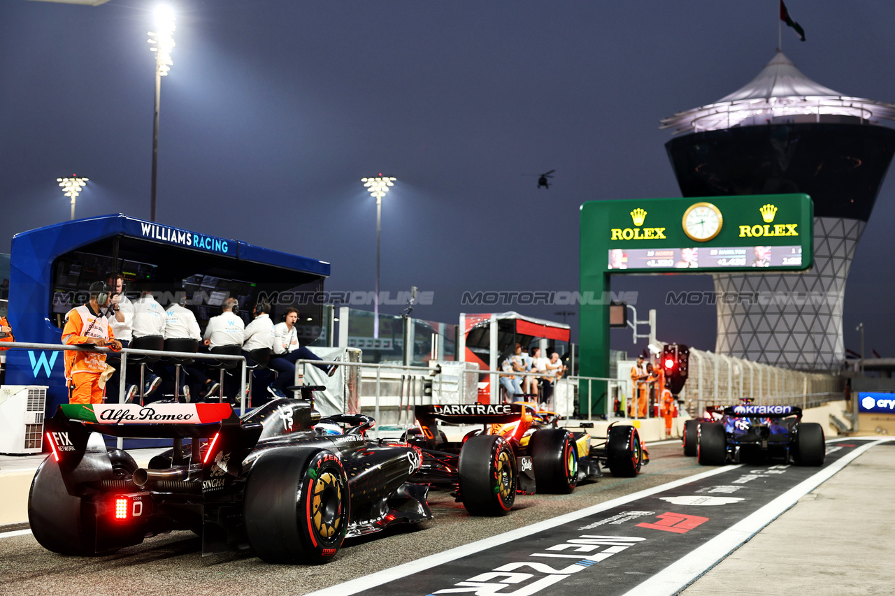 GP ABU DHABI, Valtteri Bottas (FIN) Alfa Romeo F1 Team C43 leaves the pits.

24.11.2023. Formula 1 World Championship, Rd 23, Abu Dhabi Grand Prix, Yas Marina Circuit, Abu Dhabi, Practice Day.

- www.xpbimages.com, EMail: requests@xpbimages.com © Copyright: Batchelor / XPB Images