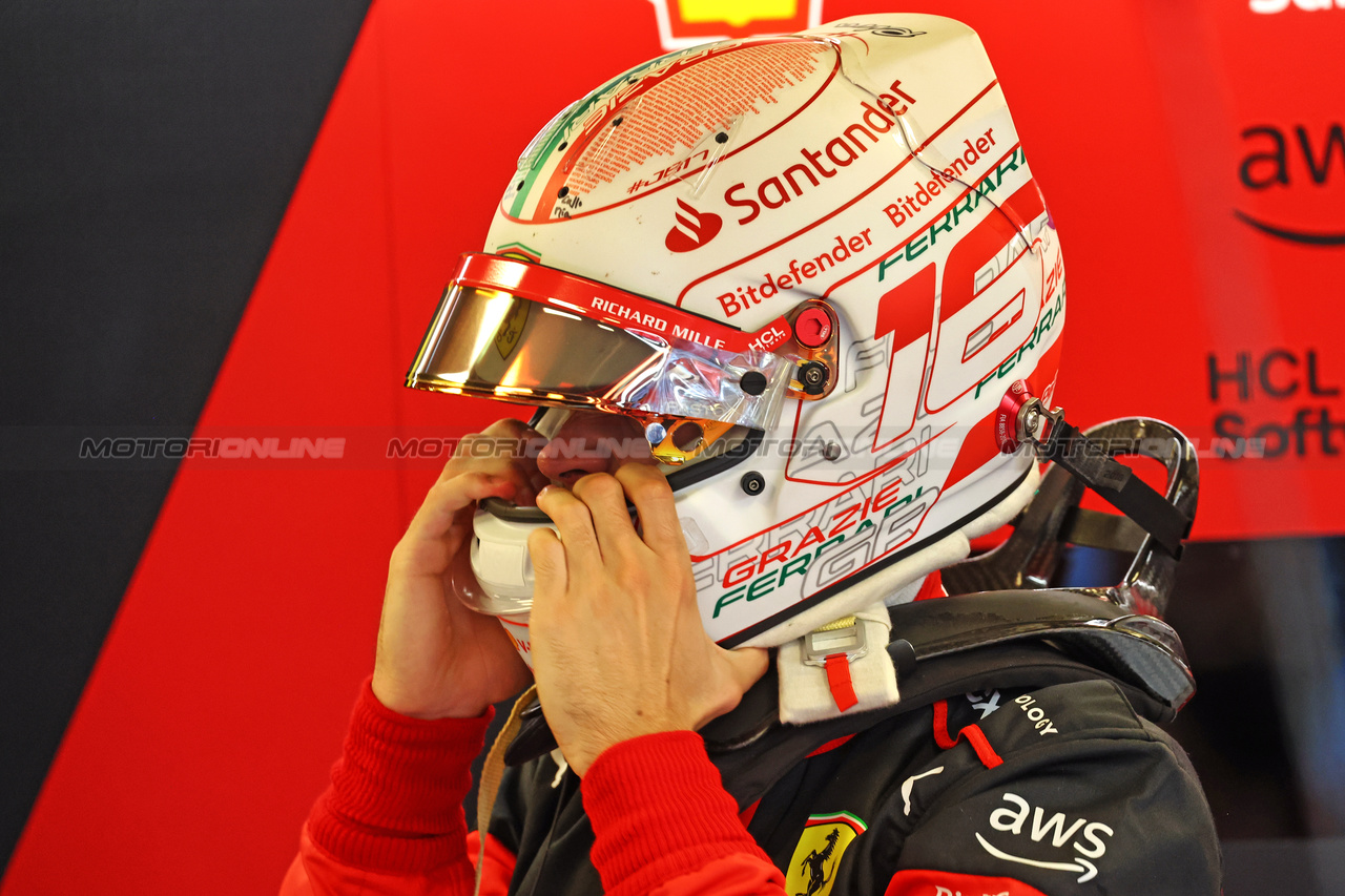 GP ABU DHABI, Charles Leclerc (MON) Ferrari.

24.11.2023. Formula 1 World Championship, Rd 23, Abu Dhabi Grand Prix, Yas Marina Circuit, Abu Dhabi, Practice Day.

- www.xpbimages.com, EMail: requests@xpbimages.com © Copyright: Batchelor / XPB Images