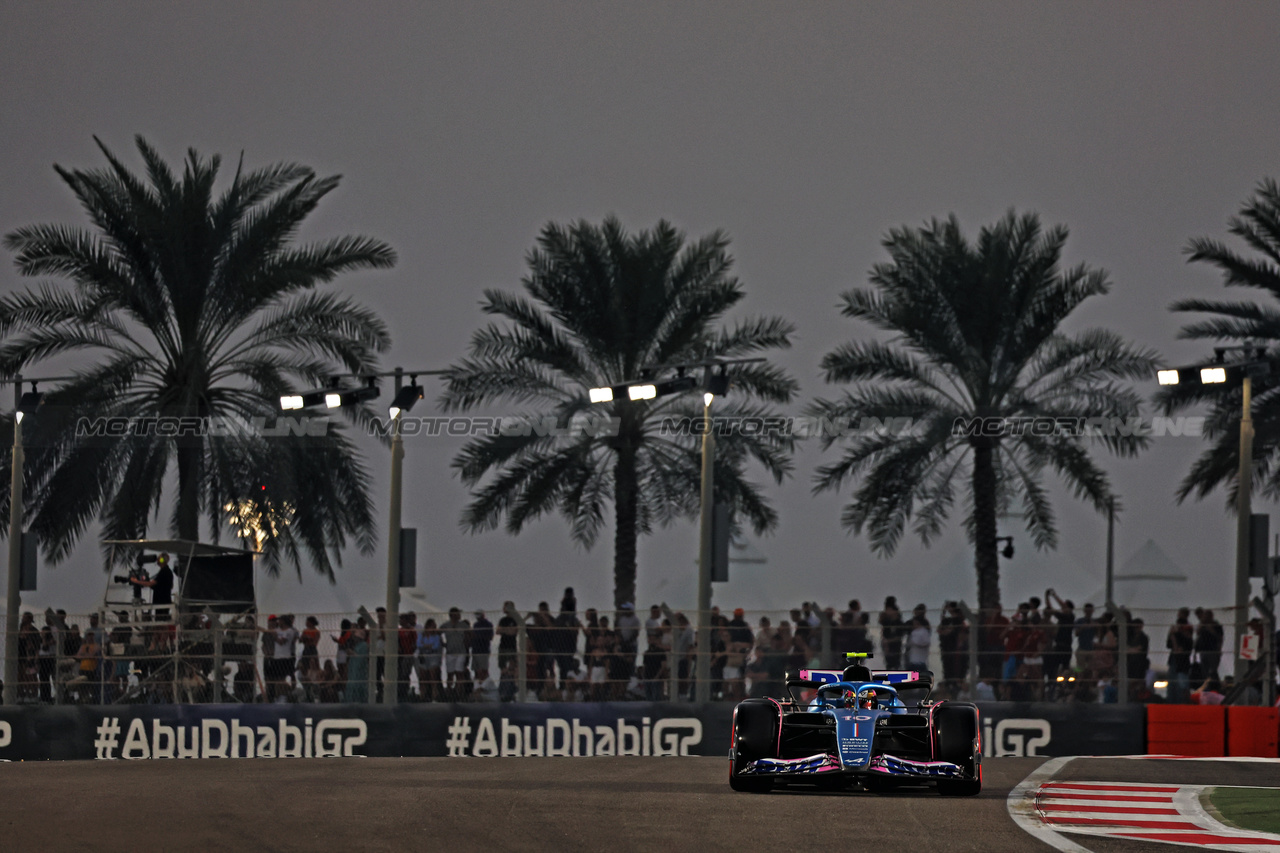 GP ABU DHABI, Pierre Gasly (FRA) Alpine F1 Team A523.

24.11.2023. Formula 1 World Championship, Rd 23, Abu Dhabi Grand Prix, Yas Marina Circuit, Abu Dhabi, Practice Day.

 - www.xpbimages.com, EMail: requests@xpbimages.com © Copyright: Coates / XPB Images
