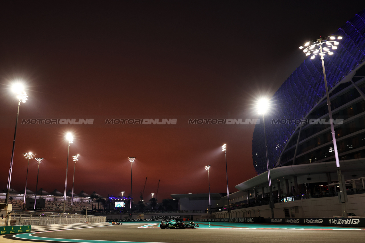 GP ABU DHABI, Fernando Alonso (ESP) Aston Martin F1 Team AMR23.

24.11.2023. Formula 1 World Championship, Rd 23, Abu Dhabi Grand Prix, Yas Marina Circuit, Abu Dhabi, Practice Day.

- www.xpbimages.com, EMail: requests@xpbimages.com © Copyright: Moy / XPB Images