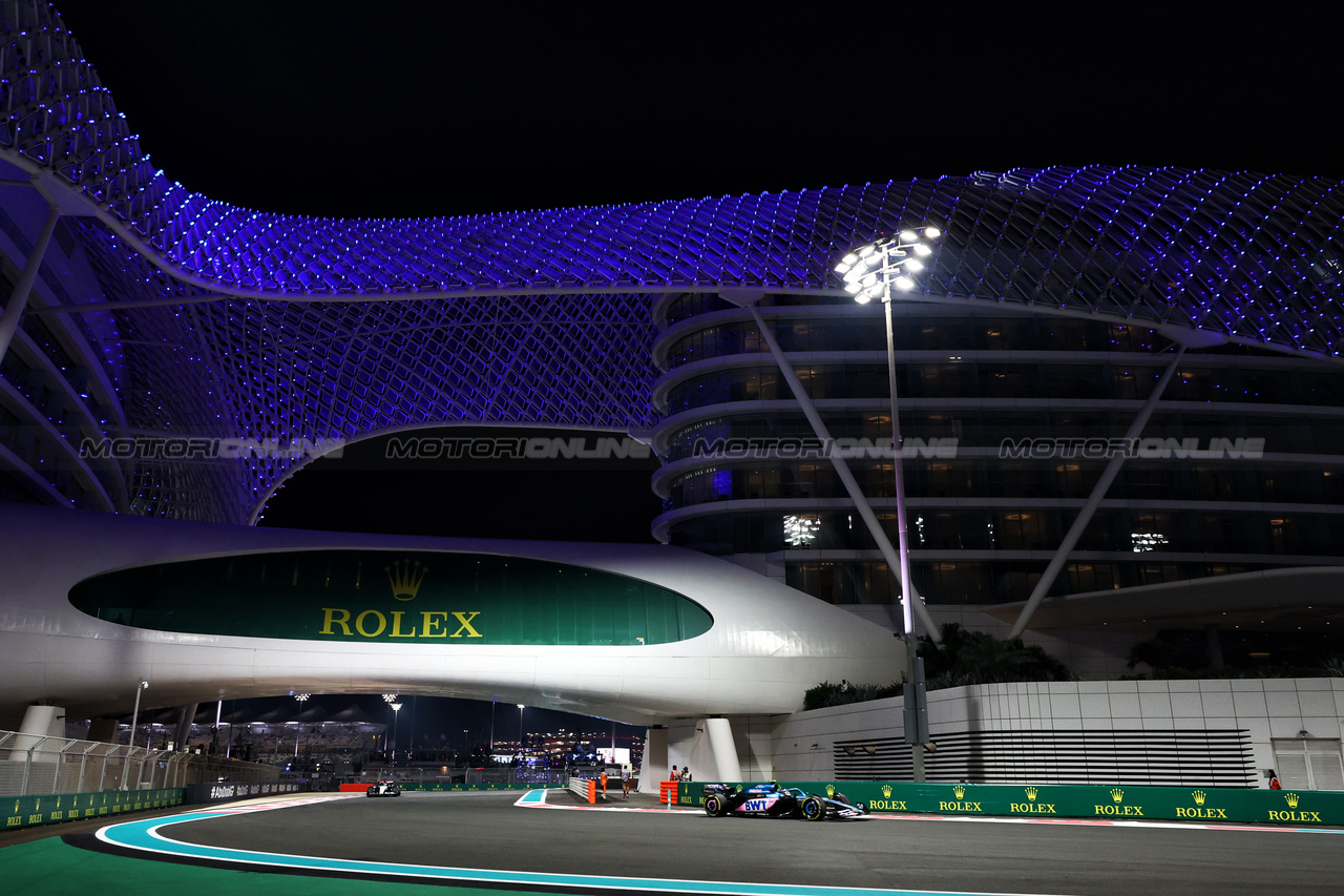 GP ABU DHABI, Pierre Gasly (FRA) Alpine F1 Team A523.

24.11.2023. Formula 1 World Championship, Rd 23, Abu Dhabi Grand Prix, Yas Marina Circuit, Abu Dhabi, Practice Day.

- www.xpbimages.com, EMail: requests@xpbimages.com © Copyright: Moy / XPB Images