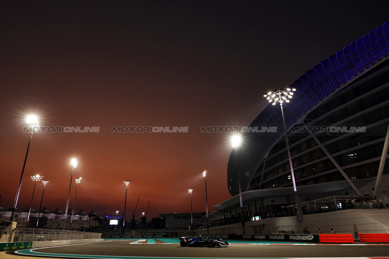 GP ABU DHABI, Alexander Albon (THA) Williams Racing FW45.

24.11.2023. Formula 1 World Championship, Rd 23, Abu Dhabi Grand Prix, Yas Marina Circuit, Abu Dhabi, Practice Day.

- www.xpbimages.com, EMail: requests@xpbimages.com © Copyright: Moy / XPB Images