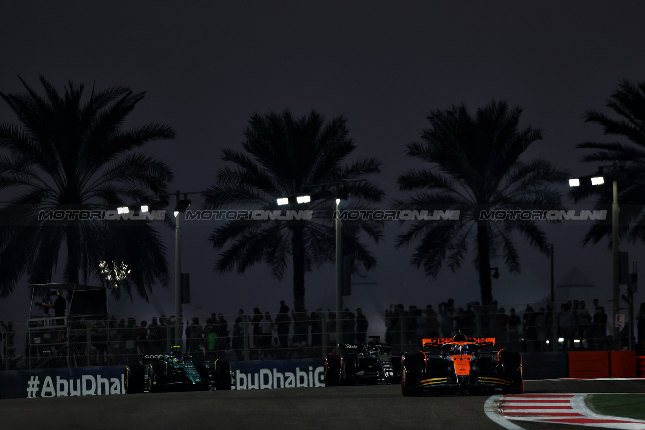 GP ABU DHABI, Oscar Piastri (AUS) McLaren MCL60.

24.11.2023. Formula 1 World Championship, Rd 23, Abu Dhabi Grand Prix, Yas Marina Circuit, Abu Dhabi, Practice Day.

 - www.xpbimages.com, EMail: requests@xpbimages.com © Copyright: Coates / XPB Images