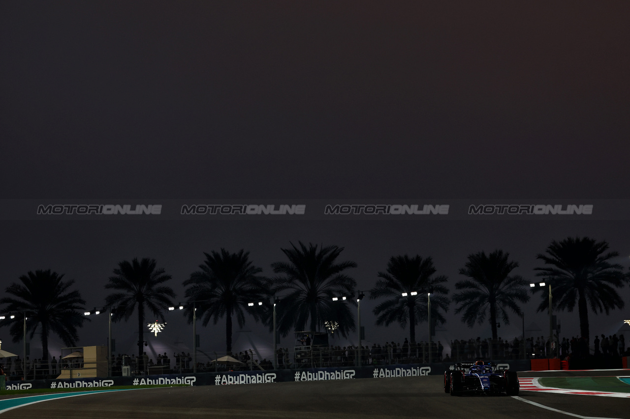 GP ABU DHABI, Alexander Albon (THA) Williams Racing FW45.

24.11.2023. Formula 1 World Championship, Rd 23, Abu Dhabi Grand Prix, Yas Marina Circuit, Abu Dhabi, Practice Day.

 - www.xpbimages.com, EMail: requests@xpbimages.com © Copyright: Coates / XPB Images