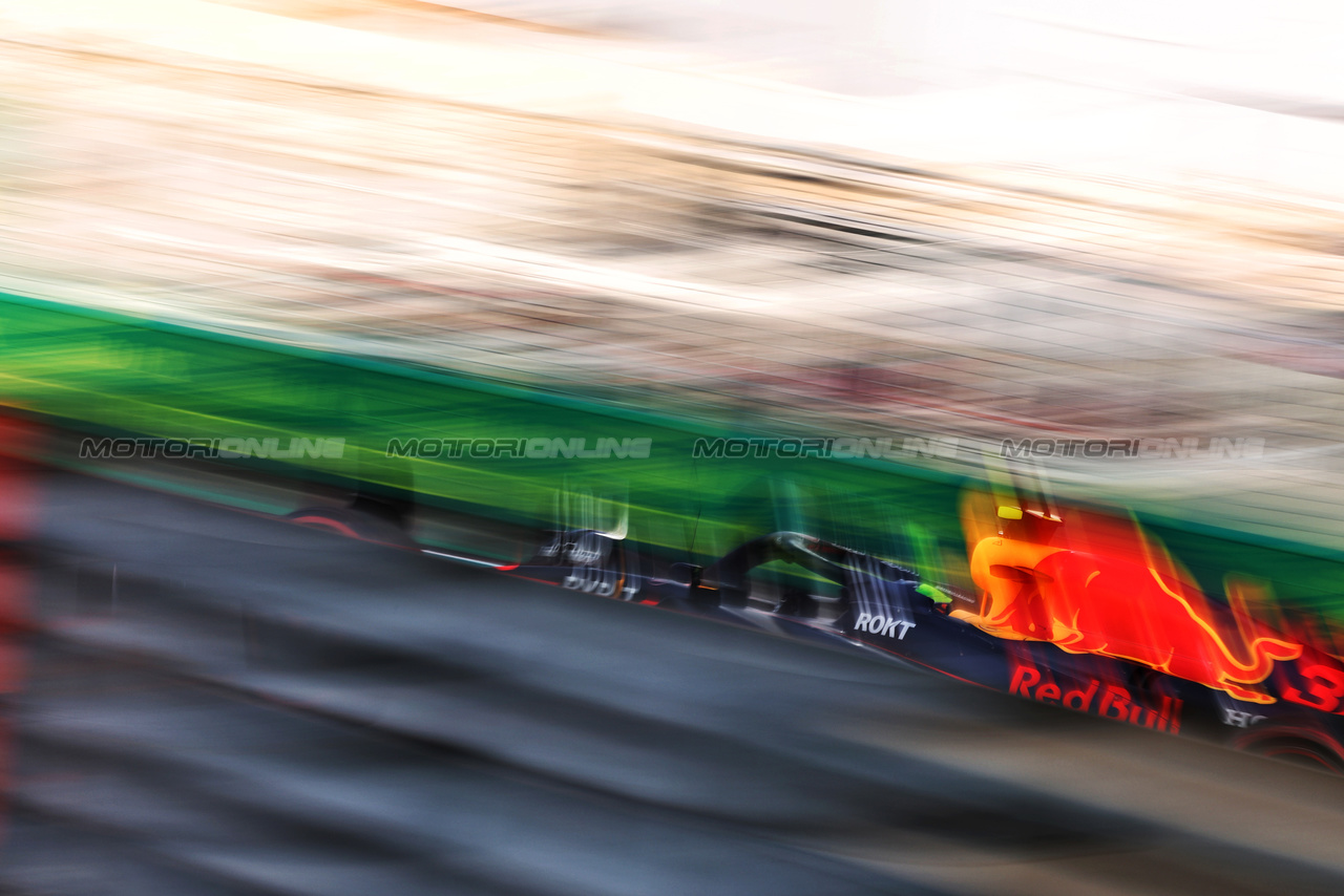 GP ABU DHABI, Isack Hadjar (FRA) Red Bull Racing RB19 Test Driver.

24.11.2023. Formula 1 World Championship, Rd 23, Abu Dhabi Grand Prix, Yas Marina Circuit, Abu Dhabi, Practice Day.

- www.xpbimages.com, EMail: requests@xpbimages.com © Copyright: Charniaux / XPB Images