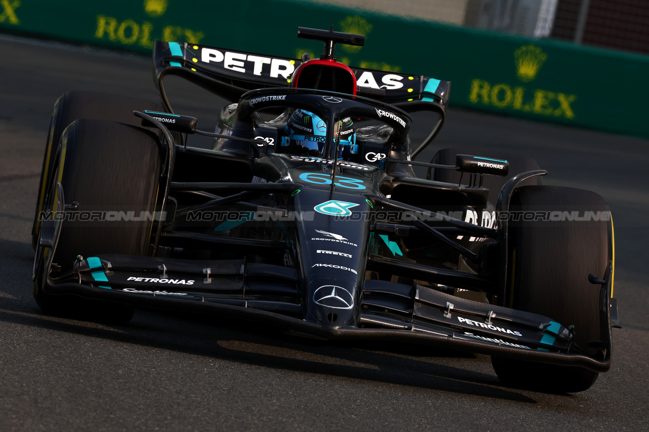 GP ABU DHABI, George Russell (GBR) Mercedes AMG F1 W14.

24.11.2023. Formula 1 World Championship, Rd 23, Abu Dhabi Grand Prix, Yas Marina Circuit, Abu Dhabi, Practice Day.

 - www.xpbimages.com, EMail: requests@xpbimages.com © Copyright: Coates / XPB Images