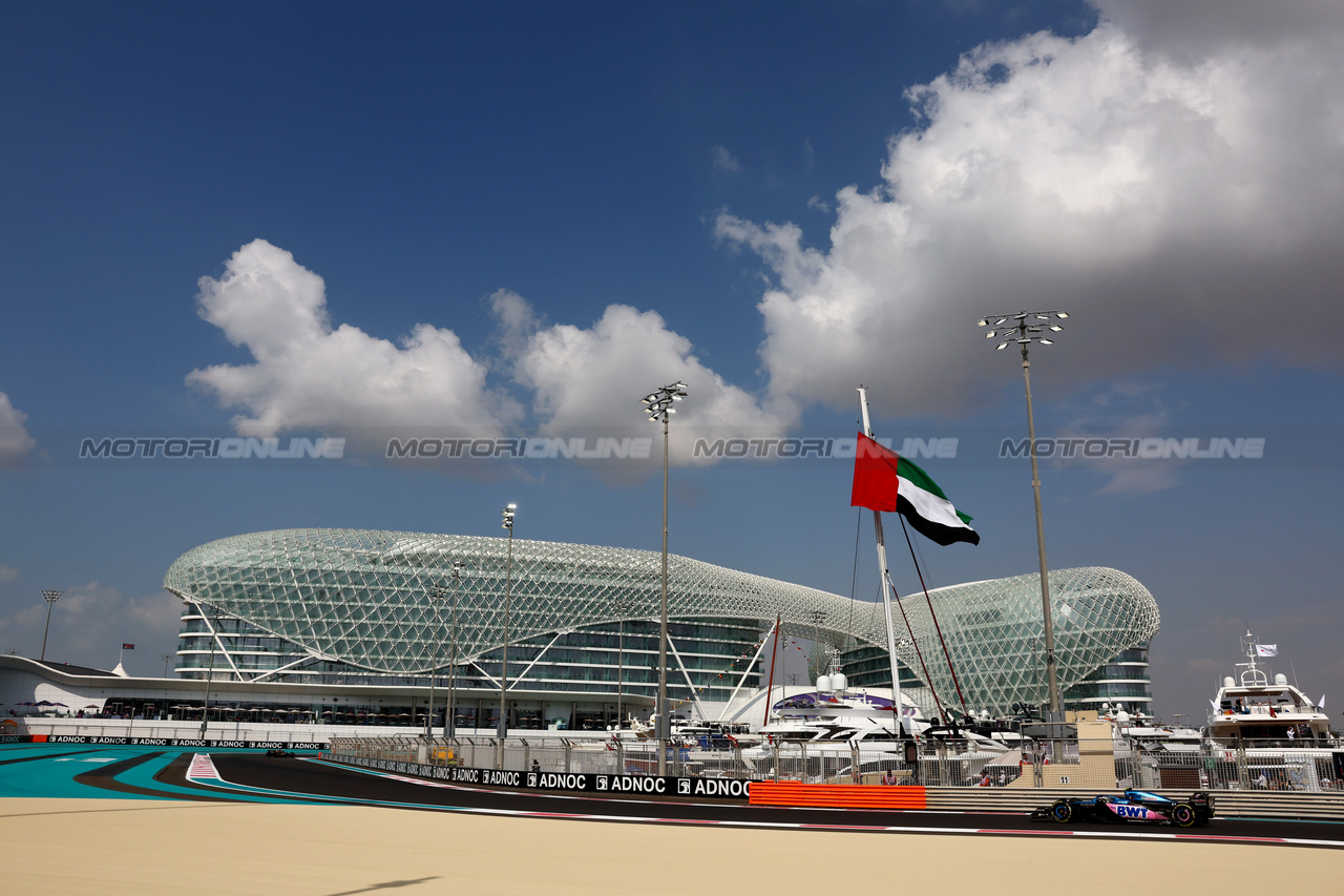 GP ABU DHABI, Pierre Gasly (FRA) Alpine F1 Team A523.

24.11.2023. Formula 1 World Championship, Rd 23, Abu Dhabi Grand Prix, Yas Marina Circuit, Abu Dhabi, Practice Day.

- www.xpbimages.com, EMail: requests@xpbimages.com © Copyright: Charniaux / XPB Images