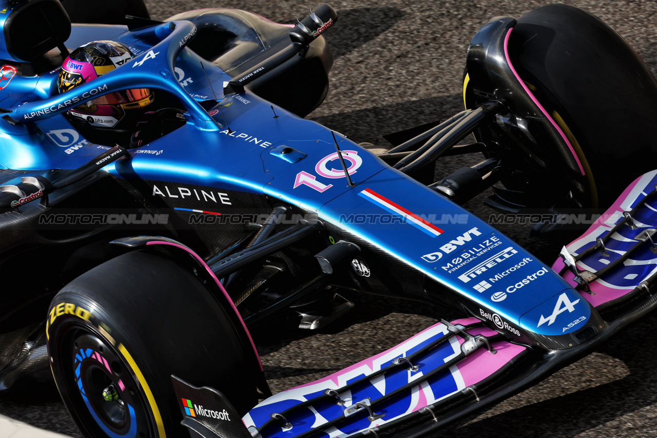 GP ABU DHABI, Pierre Gasly (FRA) Alpine F1 Team A523.

24.11.2023. Formula 1 World Championship, Rd 23, Abu Dhabi Grand Prix, Yas Marina Circuit, Abu Dhabi, Practice Day.

- www.xpbimages.com, EMail: requests@xpbimages.com © Copyright: Batchelor / XPB Images