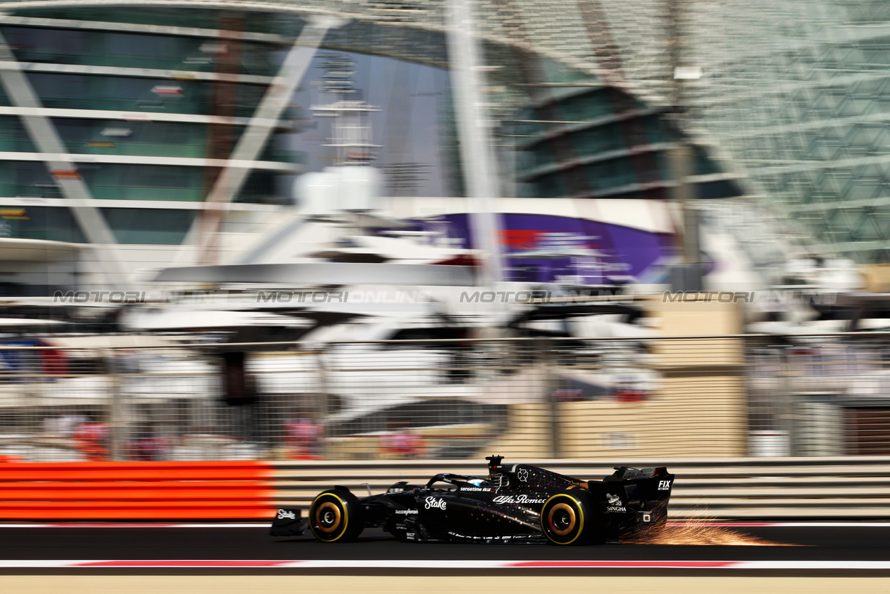 GP ABU DHABI, Valtteri Bottas (FIN) Alfa Romeo F1 Team C43.

24.11.2023. Formula 1 World Championship, Rd 23, Abu Dhabi Grand Prix, Yas Marina Circuit, Abu Dhabi, Practice Day.

- www.xpbimages.com, EMail: requests@xpbimages.com © Copyright: Charniaux / XPB Images