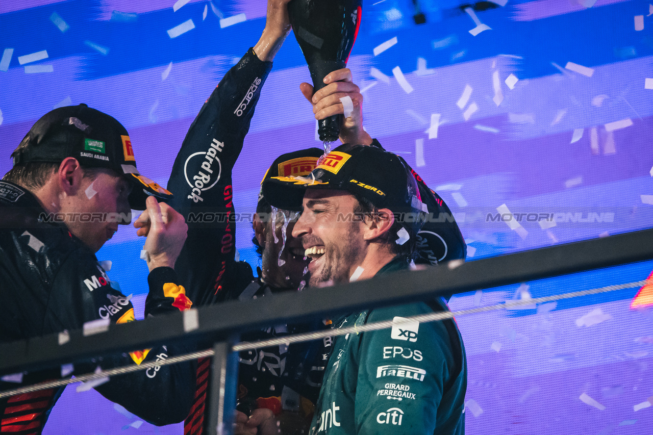 GP ARABIA SAUDITA, (L to R): Max Verstappen (NLD) Red Bull Racing celebrates his second position on the podium with fourth placed Fernando Alonso (ESP) Aston Martin F1 Team.

19.03.2023. Formula 1 World Championship, Rd 2, Saudi Arabian Grand Prix, Jeddah, Saudi Arabia, Gara Day.

- www.xpbimages.com, EMail: requests@xpbimages.com © Copyright: Bearne / XPB Images