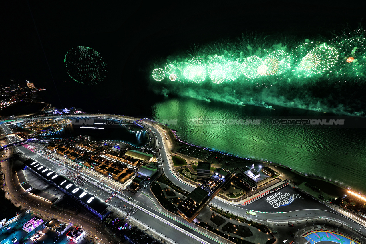 GP ARABIA SAUDITA, Circuit Atmosfera - fireworks at the end of the race.

19.03.2023. Formula 1 World Championship, Rd 2, Saudi Arabian Grand Prix, Jeddah, Saudi Arabia, Gara Day.

- www.xpbimages.com, EMail: requests@xpbimages.com © Copyright: Moy / XPB Images