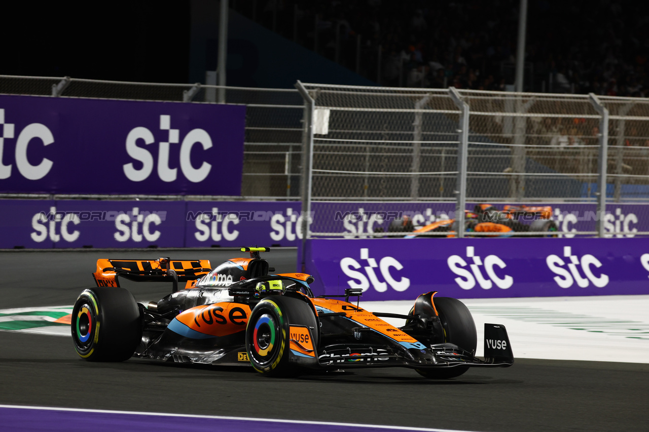 GP ARABIA SAUDITA, Lando Norris (GBR) McLaren MCL60.

19.03.2023. Formula 1 World Championship, Rd 2, Saudi Arabian Grand Prix, Jeddah, Saudi Arabia, Gara Day.

 - www.xpbimages.com, EMail: requests@xpbimages.com © Copyright: Coates / XPB Images