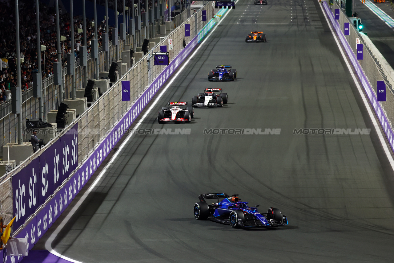 GP ARABIA SAUDITA, Alexander Albon (THA) Williams Racing FW45.

19.03.2023. Formula 1 World Championship, Rd 2, Saudi Arabian Grand Prix, Jeddah, Saudi Arabia, Gara Day.

 - www.xpbimages.com, EMail: requests@xpbimages.com © Copyright: Coates / XPB Images