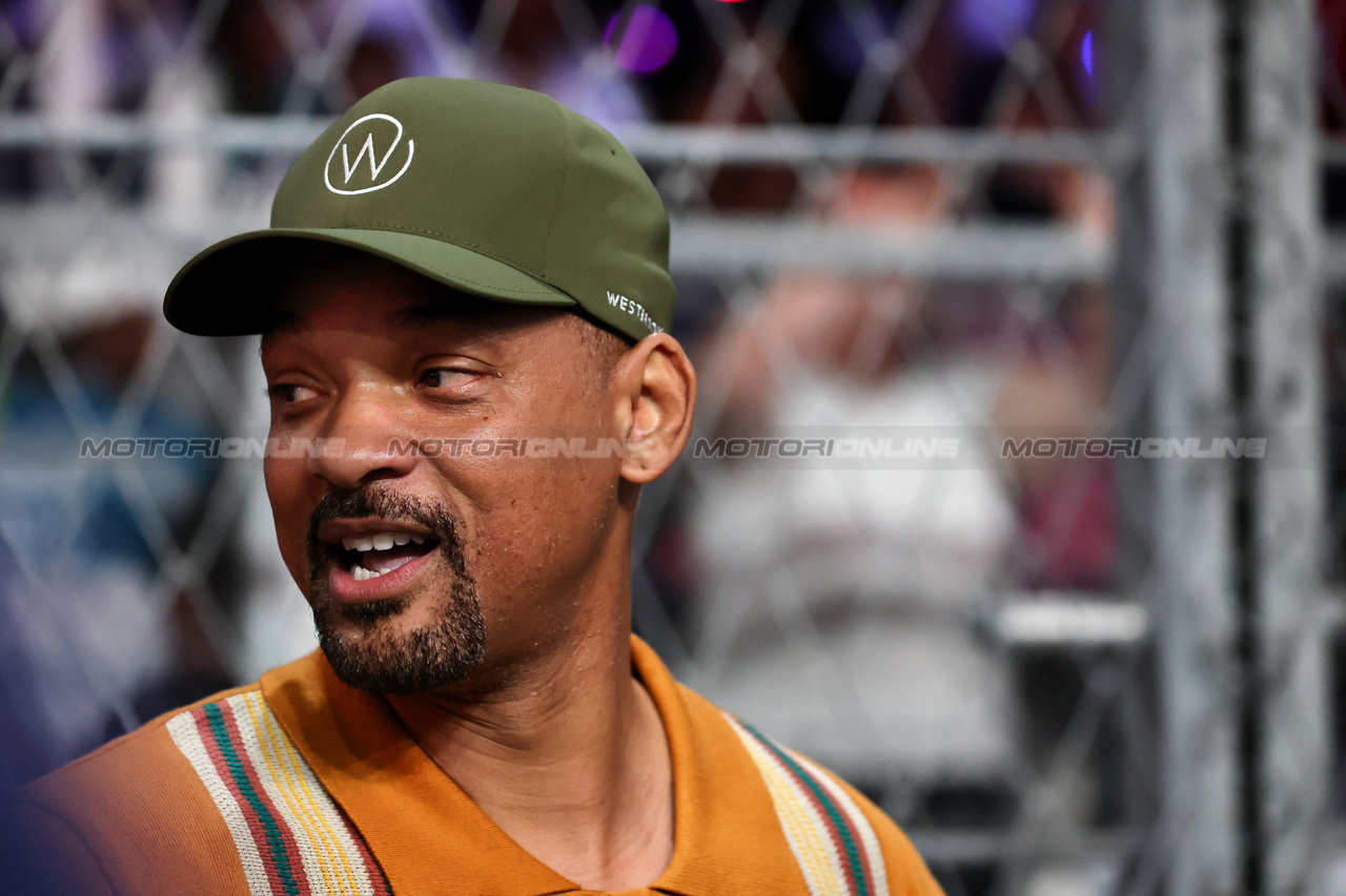 GP ARABIA SAUDITA, Will Smith (USA) Actor on the grid.

19.03.2023. Formula 1 World Championship, Rd 2, Saudi Arabian Grand Prix, Jeddah, Saudi Arabia, Gara Day.

- www.xpbimages.com, EMail: requests@xpbimages.com © Copyright: Rew / XPB Images