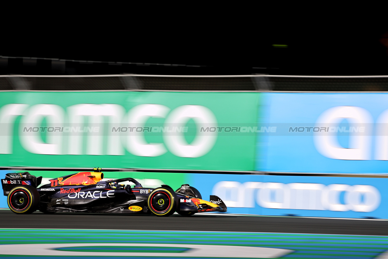 GP ARABIA SAUDITA, Sergio Perez (MEX) Red Bull Racing RB19.

19.03.2023. Formula 1 World Championship, Rd 2, Saudi Arabian Grand Prix, Jeddah, Saudi Arabia, Gara Day.

- www.xpbimages.com, EMail: requests@xpbimages.com © Copyright: Rew / XPB Images