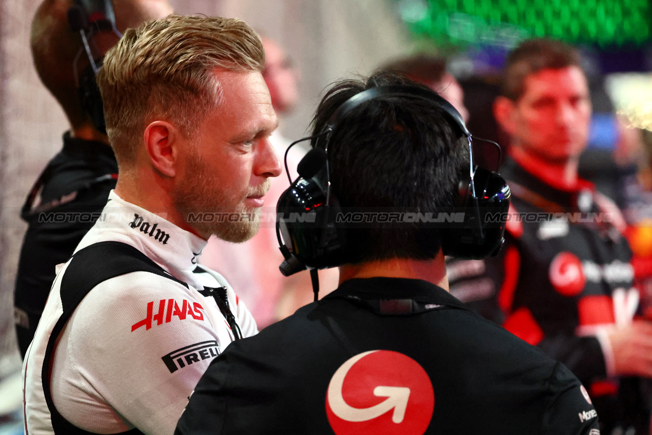 GP ARABIA SAUDITA, Kevin Magnussen (DEN) Haas F1 Team on the grid.

19.03.2023. Formula 1 World Championship, Rd 2, Saudi Arabian Grand Prix, Jeddah, Saudi Arabia, Gara Day.

- www.xpbimages.com, EMail: requests@xpbimages.com © Copyright: Batchelor / XPB Images