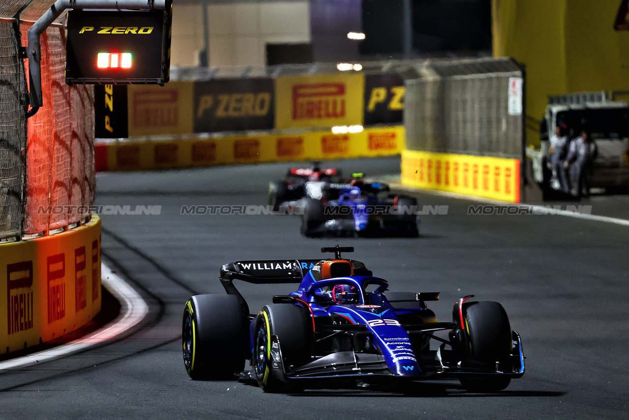 GP ARABIA SAUDITA, Alexander Albon (THA) Williams Racing FW45.

19.03.2023. Formula 1 World Championship, Rd 2, Saudi Arabian Grand Prix, Jeddah, Saudi Arabia, Gara Day.

- www.xpbimages.com, EMail: requests@xpbimages.com © Copyright: Batchelor / XPB Images