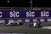GP ARABIA SAUDITA, Yuki Tsunoda (JPN) AlphaTauri AT04 e Nico Hulkenberg (GER) Haas VF-23 battle for position.
19.03.2023. Formula 1 World Championship, Rd 2, Saudi Arabian Grand Prix, Jeddah, Saudi Arabia, Gara Day.
 - www.xpbimages.com, EMail: requests@xpbimages.com © Copyright: Coates / XPB Images