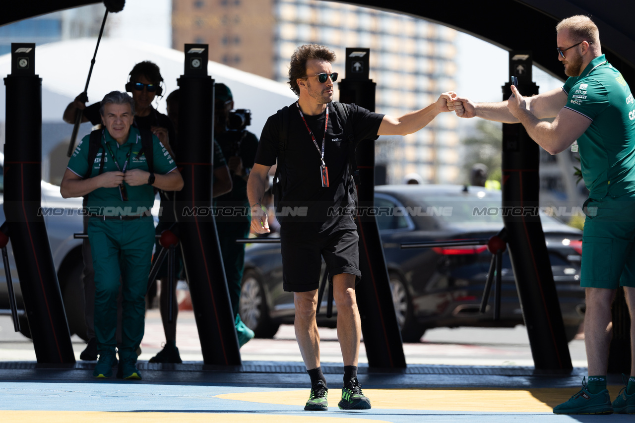 GP ARABIA SAUDITA, Fernando Alonso (ESP) Aston Martin F1 Team.

16.03.2023. Formula 1 World Championship, Rd 2, Saudi Arabian Grand Prix, Jeddah, Saudi Arabia, Preparation Day.

- www.xpbimages.com, EMail: requests@xpbimages.com ¬© Copyright: Rew / XPB Images