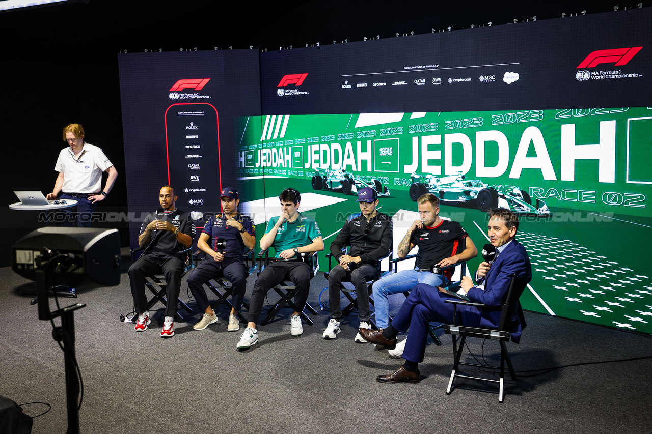 GP ARABIA SAUDITA, (L to R): Lewis Hamilton (GBR) Mercedes AMG F1; Sergio Perez (MEX) Red Bull Racing; Lance Stroll (CDN) Aston Martin F1 Team; Esteban Ocon (FRA) Alpine F1 Team; e Kevin Magnussen (DEN) Haas F1 Team, in the FIA Press Conference.

16.03.2023. Formula 1 World Championship, Rd 2, Saudi Arabian Grand Prix, Jeddah, Saudi Arabia, Preparation Day.

- www.xpbimages.com, EMail: requests@xpbimages.com ¬© Copyright: XPB Images
