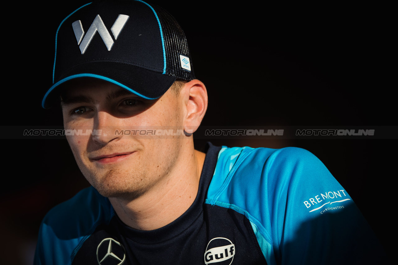 GP ARABIA SAUDITA, Logan Sargeant (USA) Williams Racing with the media.

16.03.2023. Formula 1 World Championship, Rd 2, Saudi Arabian Grand Prix, Jeddah, Saudi Arabia, Preparation Day.

- www.xpbimages.com, EMail: requests@xpbimages.com ¬© Copyright: Bearne / XPB Images