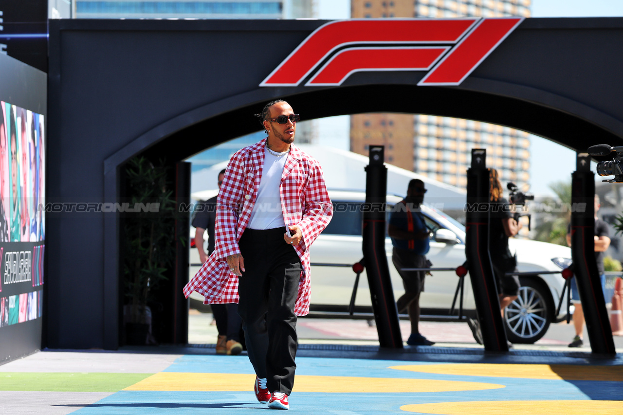 GP ARABIA SAUDITA, Lewis Hamilton (GBR) Mercedes AMG F1.

16.03.2023. Formula 1 World Championship, Rd 2, Saudi Arabian Grand Prix, Jeddah, Saudi Arabia, Preparation Day.

- www.xpbimages.com, EMail: requests@xpbimages.com ¬© Copyright: Rew / XPB Images