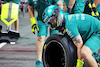 GP ARABIA SAUDITA, Aston Martin F1 Team meccanici practice a pit stop.
16.03.2023. Formula 1 World Championship, Rd 2, Saudi Arabian Grand Prix, Jeddah, Saudi Arabia, Preparation Day.
- www.xpbimages.com, EMail: requests@xpbimages.com ¬© Copyright: Rew / XPB Images