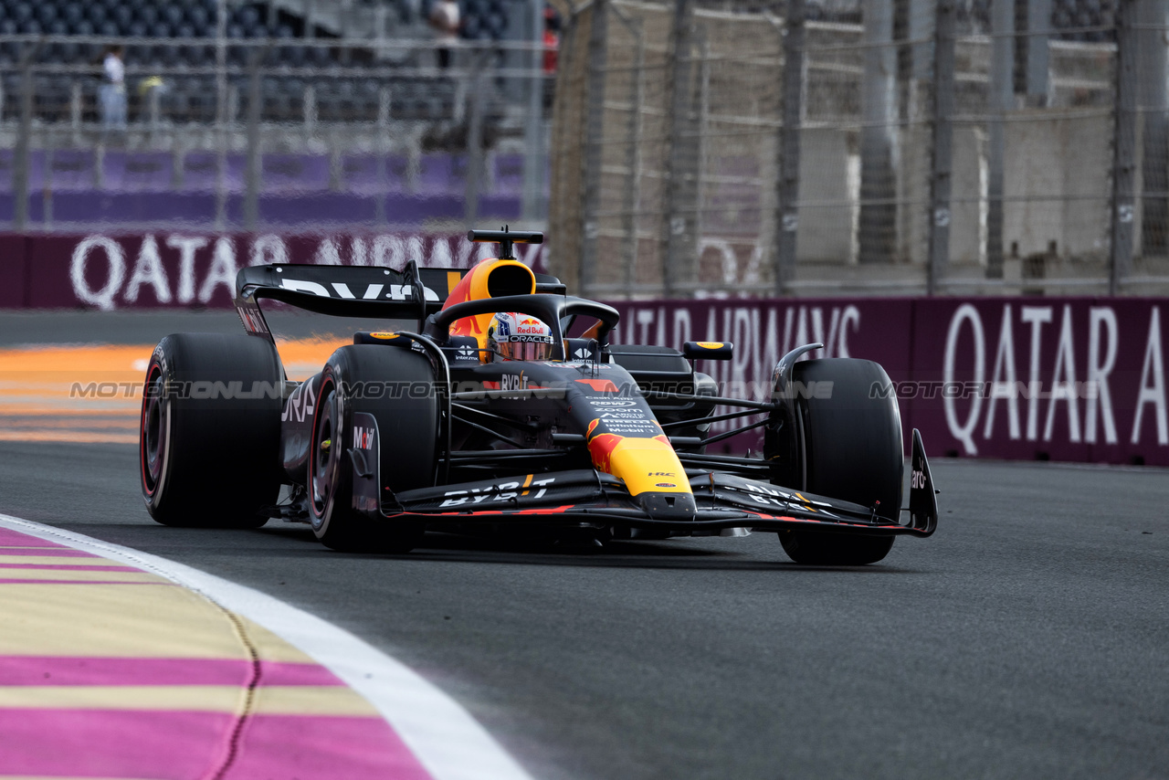 GP ARABIA SAUDITA, Max Verstappen (NLD) Red Bull Racing RB19.

18.03.2023. Formula 1 World Championship, Rd 2, Saudi Arabian Grand Prix, Jeddah, Saudi Arabia, Qualifiche Day.

- www.xpbimages.com, EMail: requests@xpbimages.com © Copyright: Rew / XPB Images