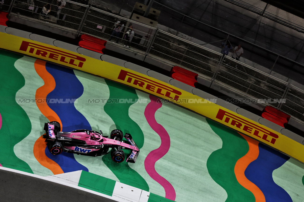 GP ARABIA SAUDITA, Esteban Ocon (FRA) Alpine F1 Team A523 runs wide.

18.03.2023. Formula 1 World Championship, Rd 2, Saudi Arabian Grand Prix, Jeddah, Saudi Arabia, Qualifiche Day.

- www.xpbimages.com, EMail: requests@xpbimages.com © Copyright: Moy / XPB Images