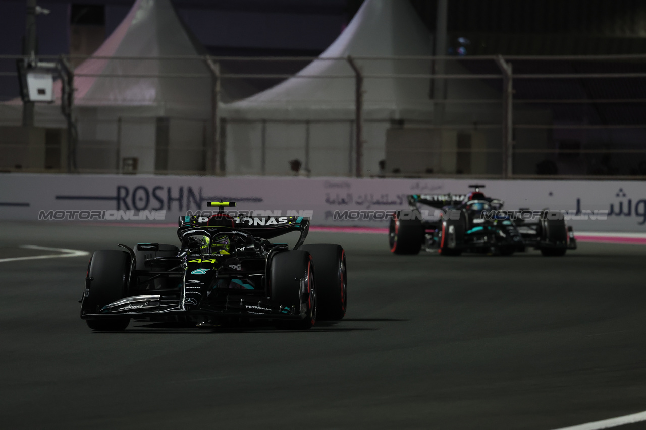 GP ARABIA SAUDITA, Lewis Hamilton (GBR) Mercedes AMG F1 W14.

18.03.2023. Formula 1 World Championship, Rd 2, Saudi Arabian Grand Prix, Jeddah, Saudi Arabia, Qualifiche Day.

- www.xpbimages.com, EMail: requests@xpbimages.com © Copyright: Rew / XPB Images