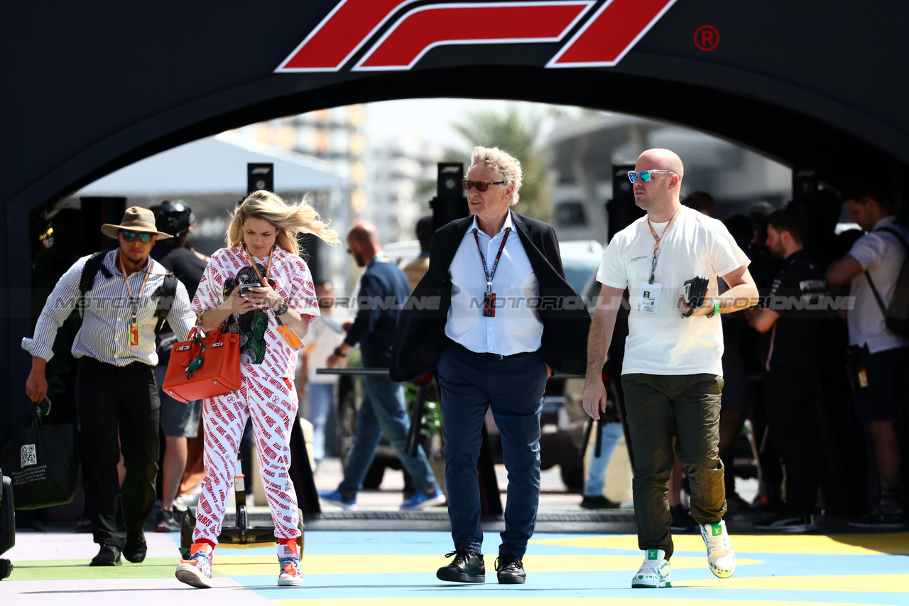 GP ARABIA SAUDITA, Hermann Tilke (GER) Circuit Designer.

18.03.2023. Formula 1 World Championship, Rd 2, Saudi Arabian Grand Prix, Jeddah, Saudi Arabia, Qualifiche Day.

 - www.xpbimages.com, EMail: requests@xpbimages.com © Copyright: Coates / XPB Images