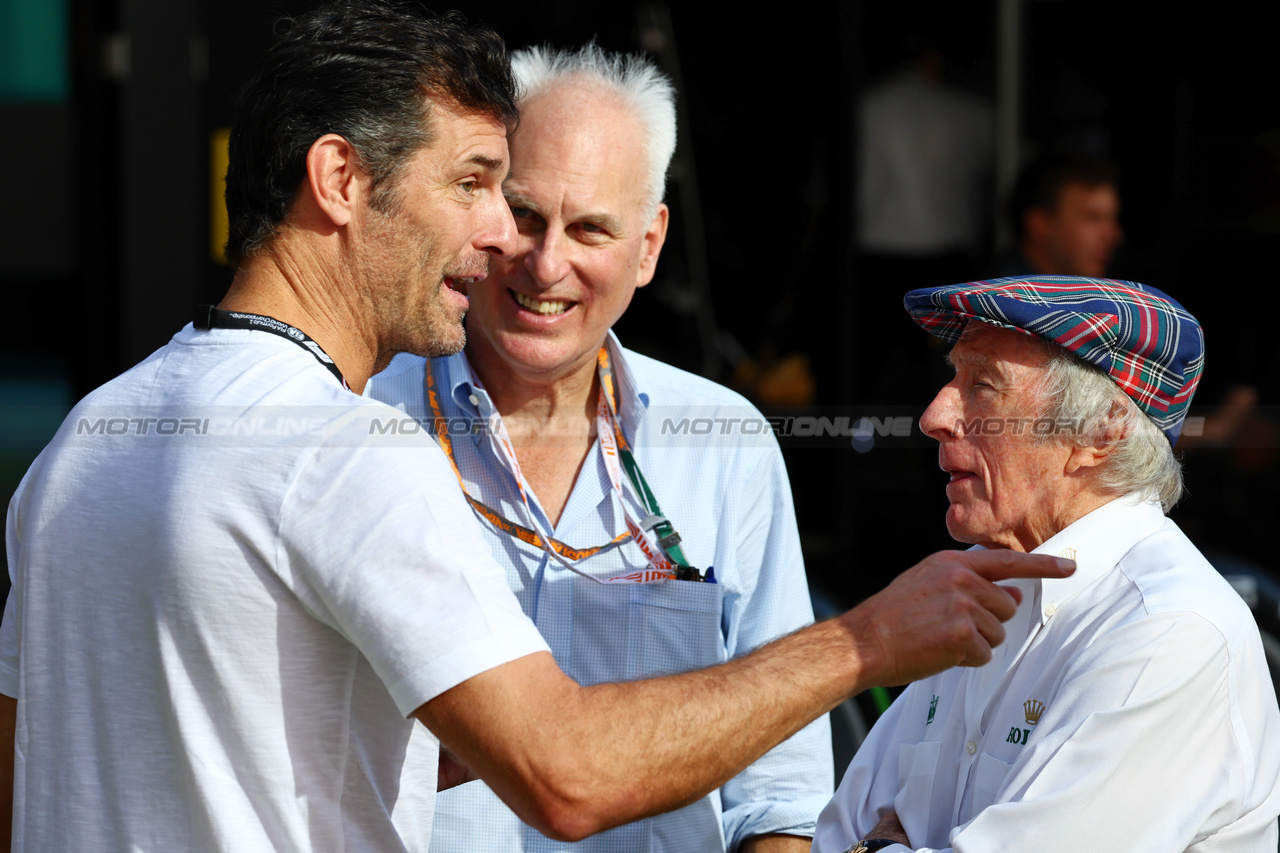 GP ARABIA SAUDITA, Mark Webber (AUS) Channel 4 Presenter (Left) e Jackie Stewart (GBR) (Right).

17.03.2023. Formula 1 World Championship, Rd 2, Saudi Arabian Grand Prix, Jeddah, Saudi Arabia, Practice Day.

 - www.xpbimages.com, EMail: requests@xpbimages.com © Copyright: Coates / XPB Images