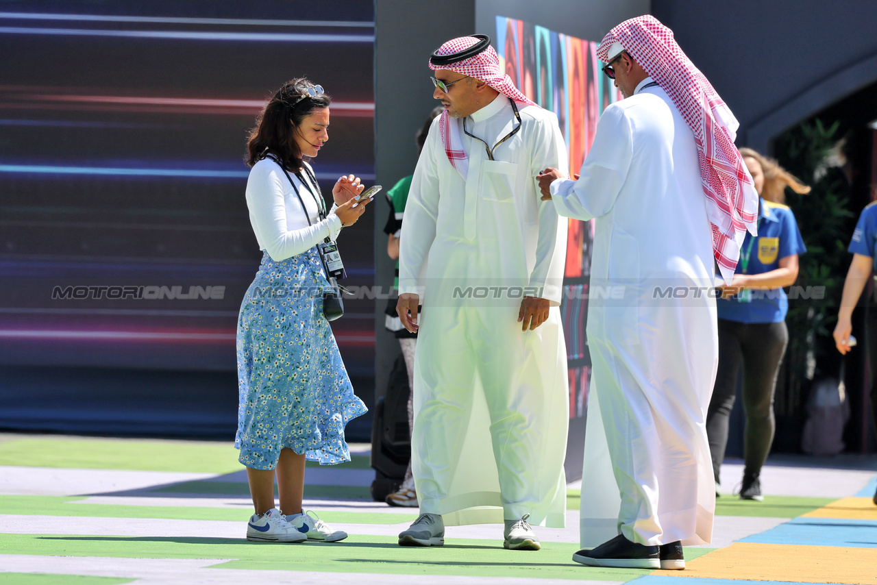 GP ARABIA SAUDITA, (L to R): Sheikh Salman bin Isa Al-Khalifa (BRN) Chief Executive of Bahrain International Circuit with Prince Khalid Bin Sultan Al Faisal (KSA) President of the Saudi Automobile e Motorcycle Federation.

17.03.2023. Formula 1 World Championship, Rd 2, Saudi Arabian Grand Prix, Jeddah, Saudi Arabia, Practice Day.

- www.xpbimages.com, EMail: requests@xpbimages.com © Copyright: Rew / XPB Images