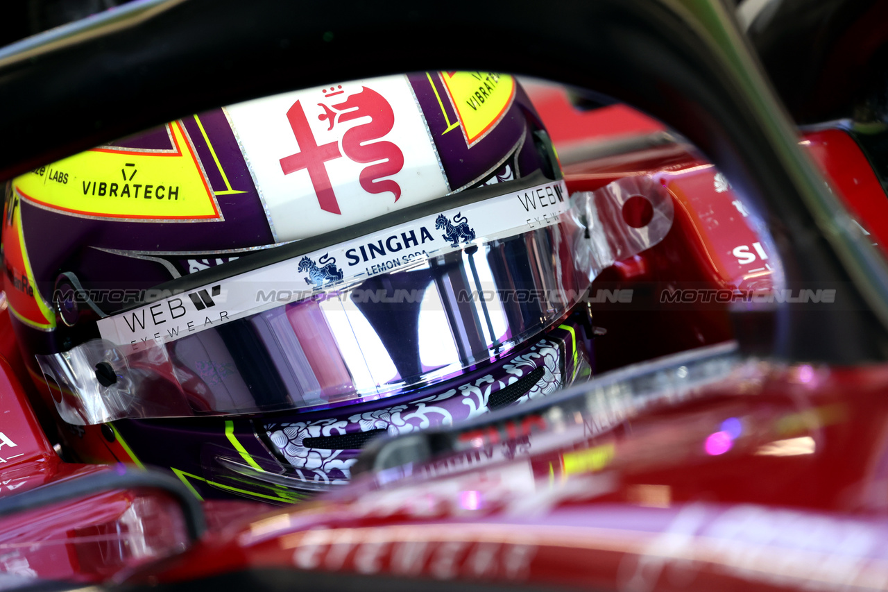 GP ARABIA SAUDITA, Zhou Guanyu (CHN) Alfa Romeo F1 Team C43.

17.03.2023. Formula 1 World Championship, Rd 2, Saudi Arabian Grand Prix, Jeddah, Saudi Arabia, Practice Day.

- www.xpbimages.com, EMail: requests@xpbimages.com © Copyright: Bearne / XPB Images